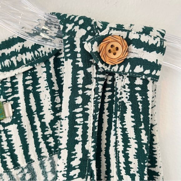 Anthropologie Ett Twa Safari V Neck Short Romper Green white Stripes (Sโฆ - Picture 4 of 14